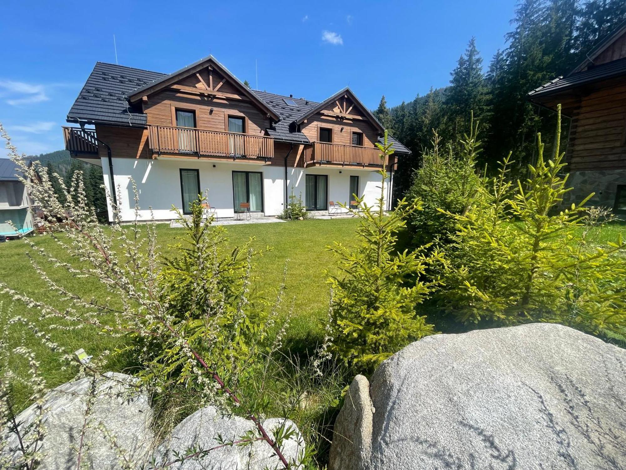 Apartmany Kellov Dom Демановска Долина Екстериор снимка